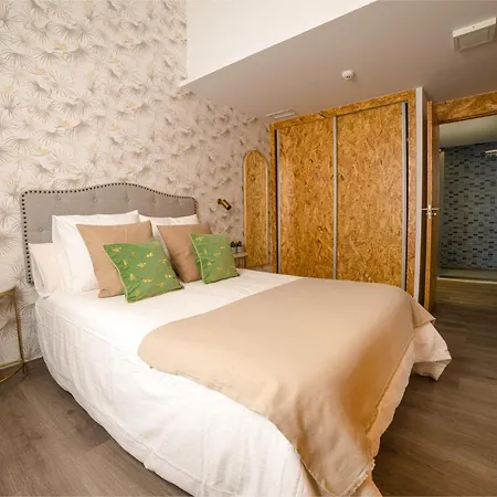 Apartamentos Con Encanto En El Centro De Granada-3